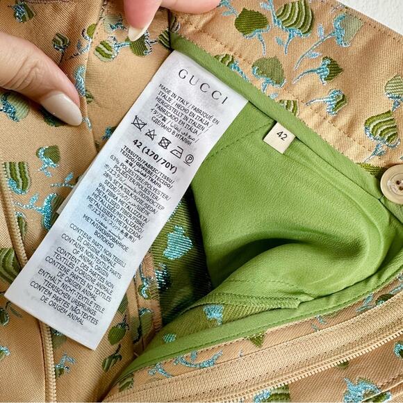 Gucci Women’s Silk Shorts Size 42 $1200 Green Hearts - Picture 9 of 9